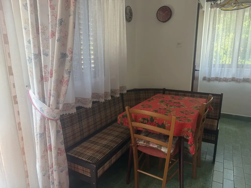 stan u stambenoj zgradi na 2.katu, 55 m2 u livadama ( sl-001) - slika 7