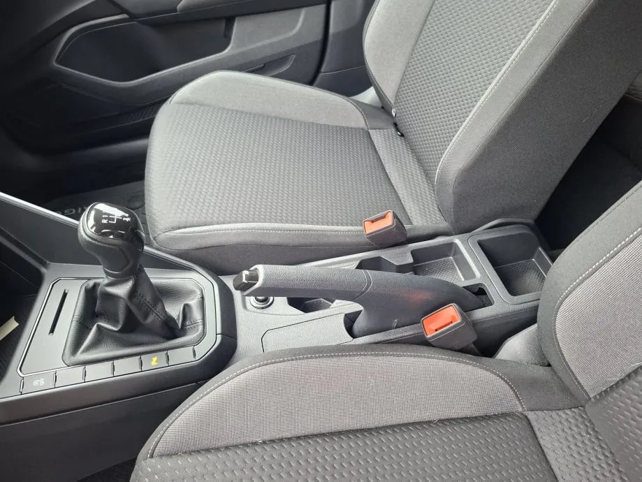 vw taigo 1,0 tsi life - slika 9