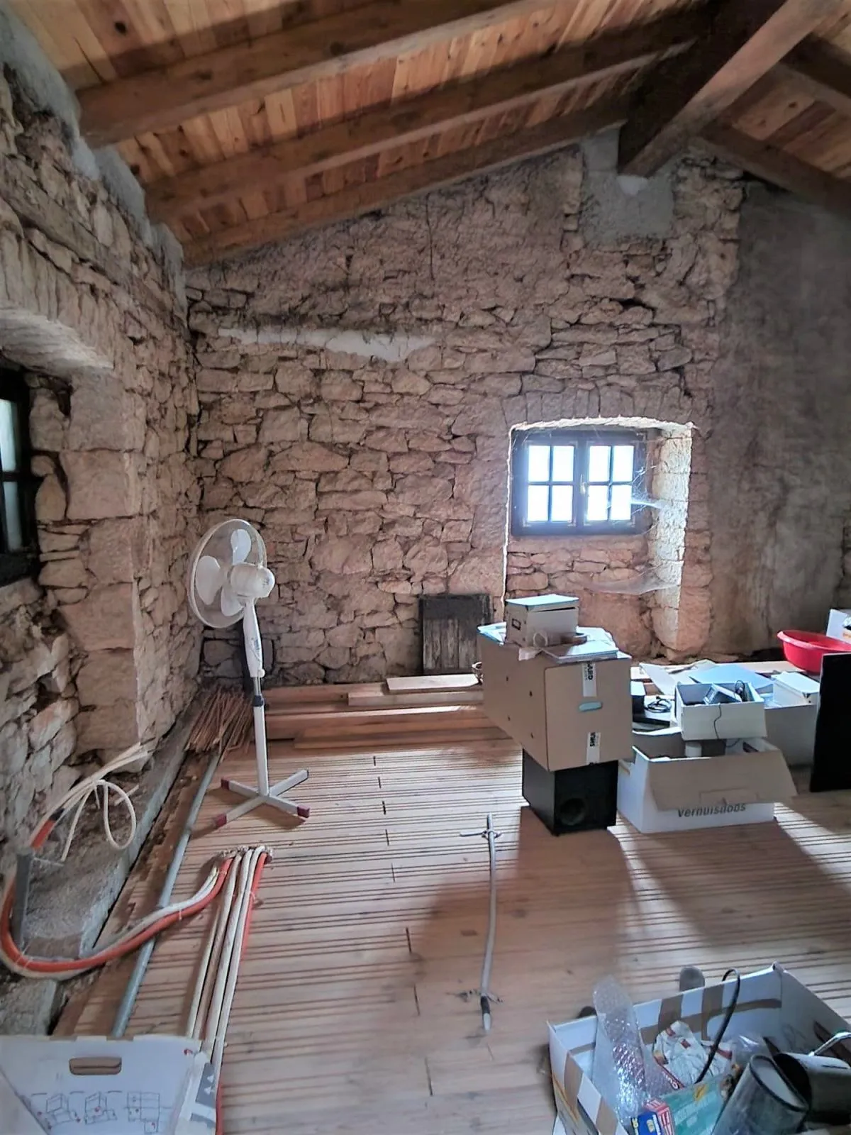 motovun-kamena kuća na prodaji sa velikom okućnicom (prodaja) - slika 10