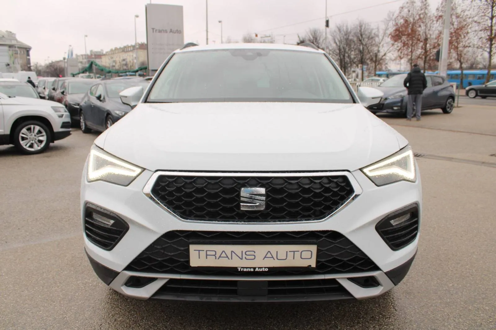 seat ateca 2.0 tdi dsg *led,navigacija* - slika 2