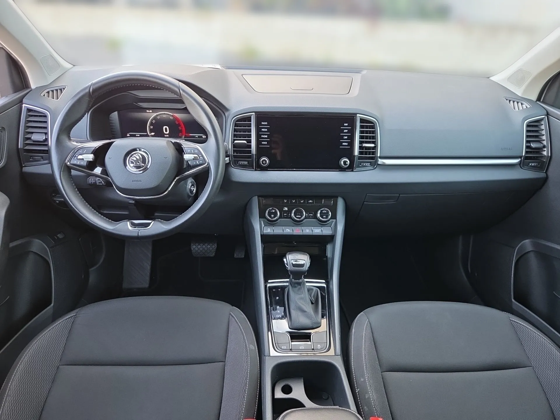 škoda karoq business 2.0 tdi 85kw dsg - slika 10