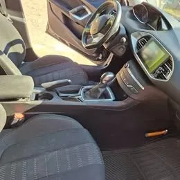 prodajem peugeot 308 sw - slika 6