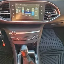 prodajem peugeot 308 sw - slika 9