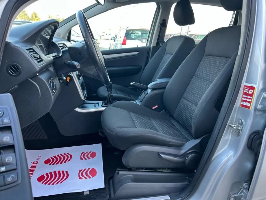 mercedes b 180 cdi 2010.,klima, servis, park senz, 5-vrata, alu, led - slika 12