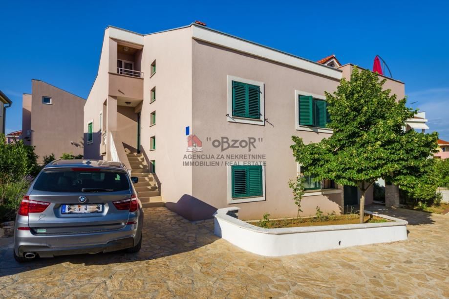 zadar-višnjik, samostojeća katnica sa 5 apartmana - slika 2