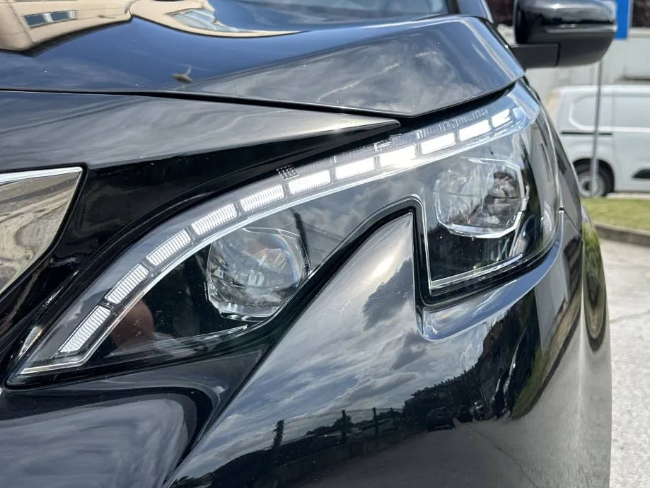 peugeot 3008 1,2 130 ks allure business* veliki servis* jamstvo 24 mj. - slika 25