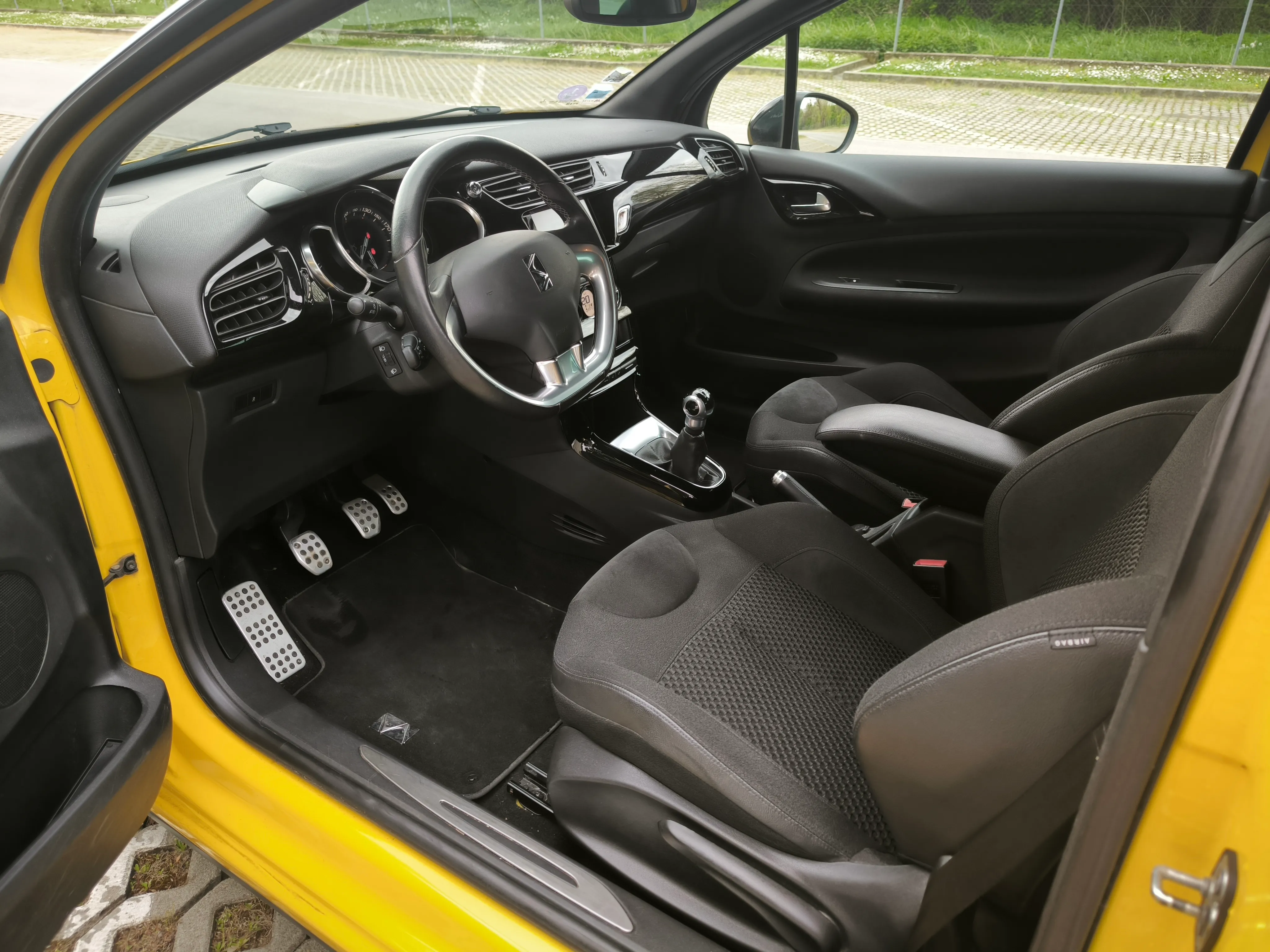 ds3, 1,2 puretech, sochic, kamera, ekstra stanje - slika 16