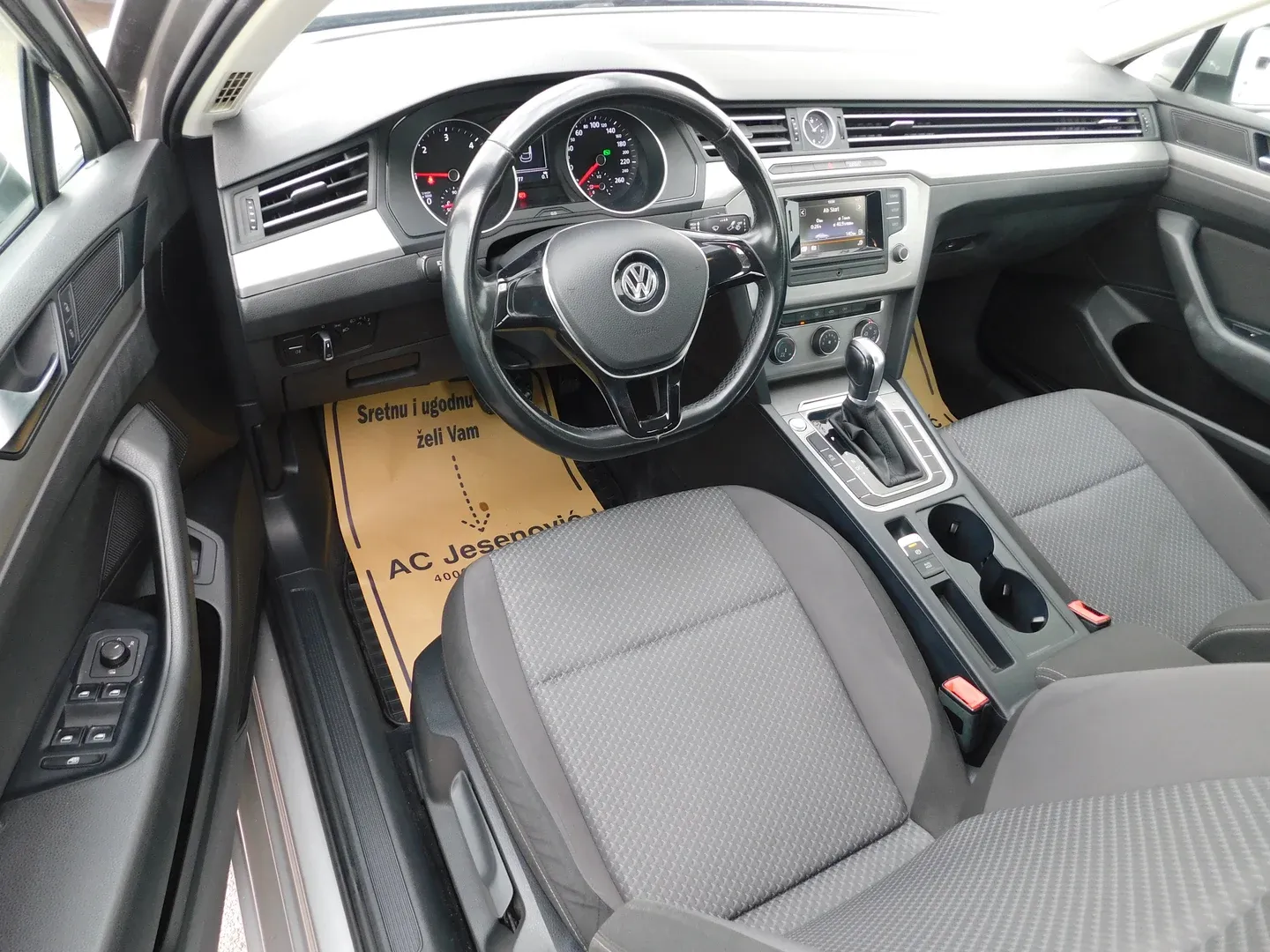 02428 volkswagen passat 1.6 tdi bmt dsg trendline - slika 8