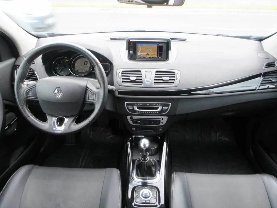 renault megane classic 1,6 dci 131 ks;bose;xenon;koža;kamera;pdc;temp - slika 11