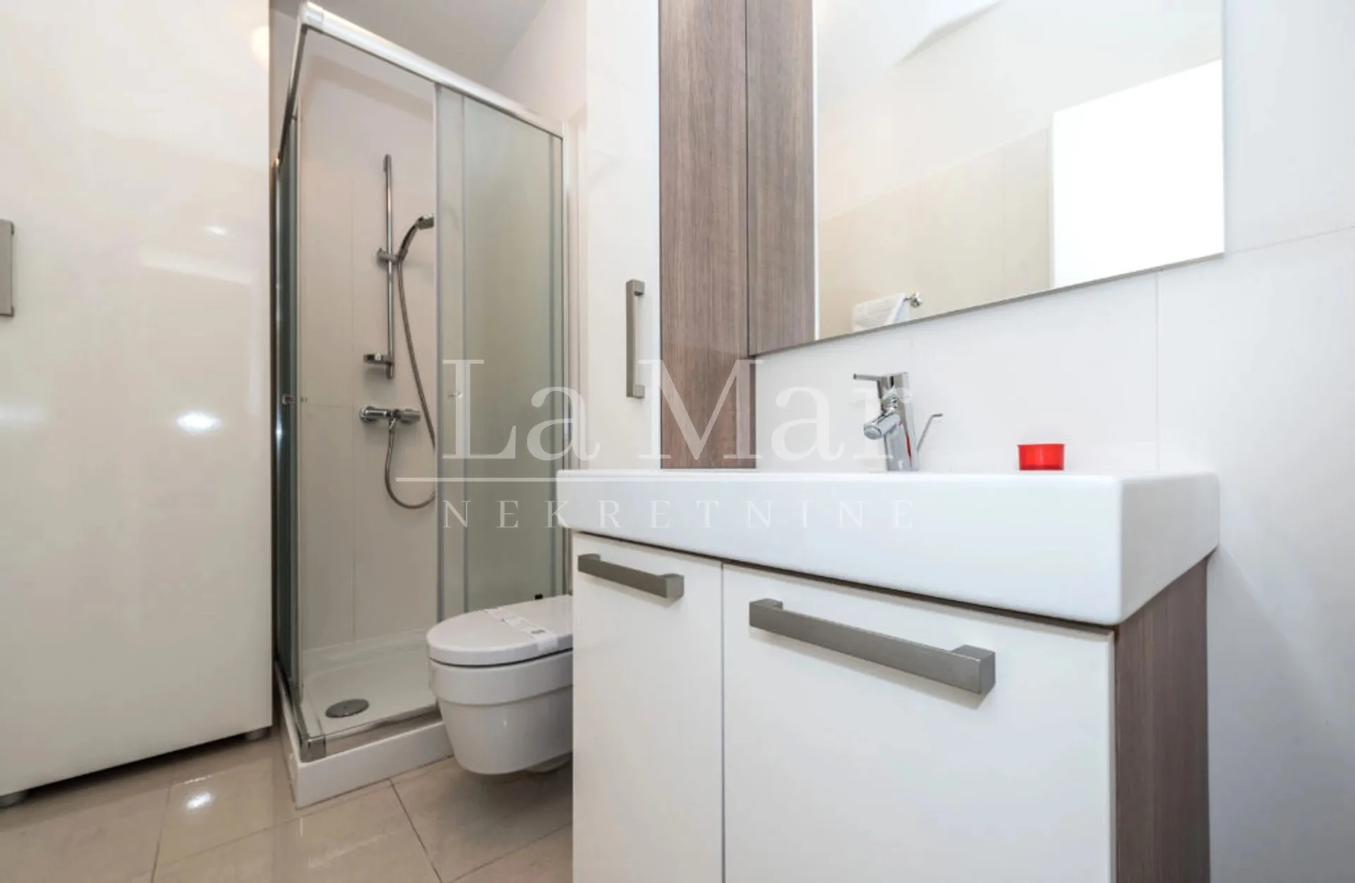 novalja- apartman prvi red do mora- e1 - 77.97m2- prizemlje - slika 7