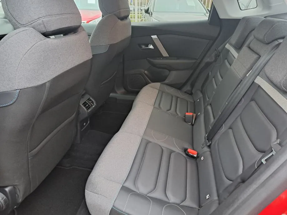 citroën c4 x max puretech 130 eat8 - slika 13
