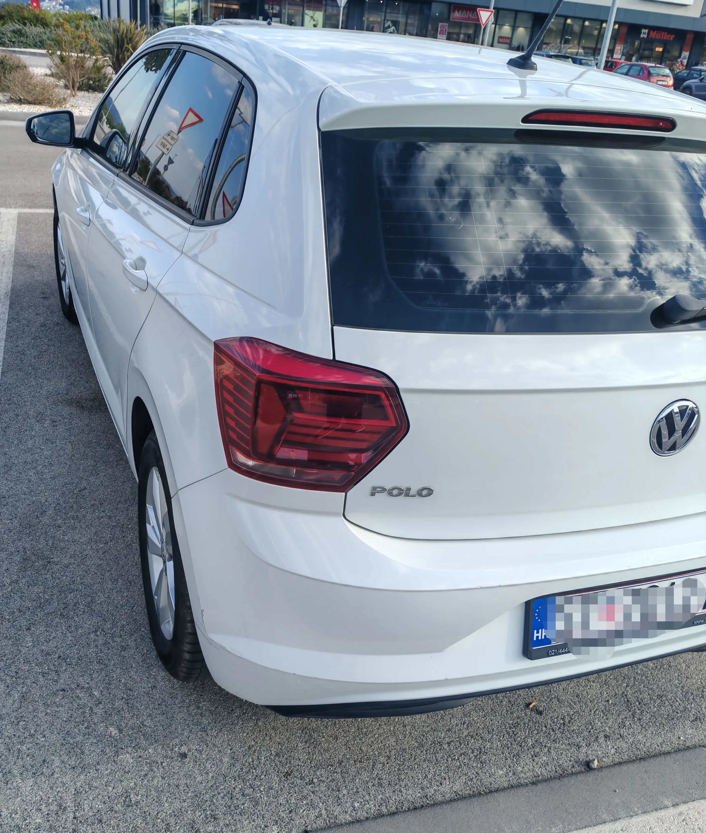 polo 1.6 tdi 2020 g. 82000 km, hitno - slika 3