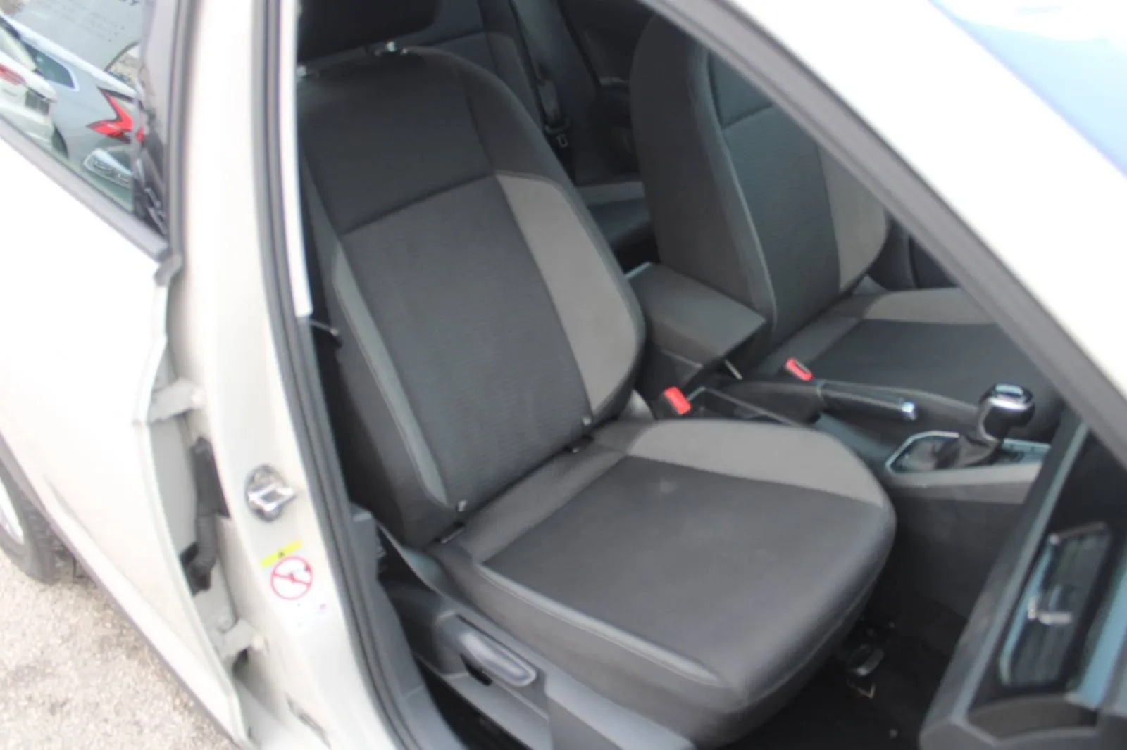vw taigo 1.0 tsi dsg - slika 11