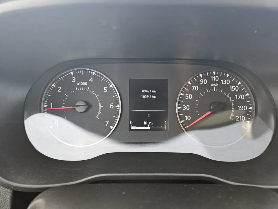 dacia duster 1.0 tce+lpg - slika 17