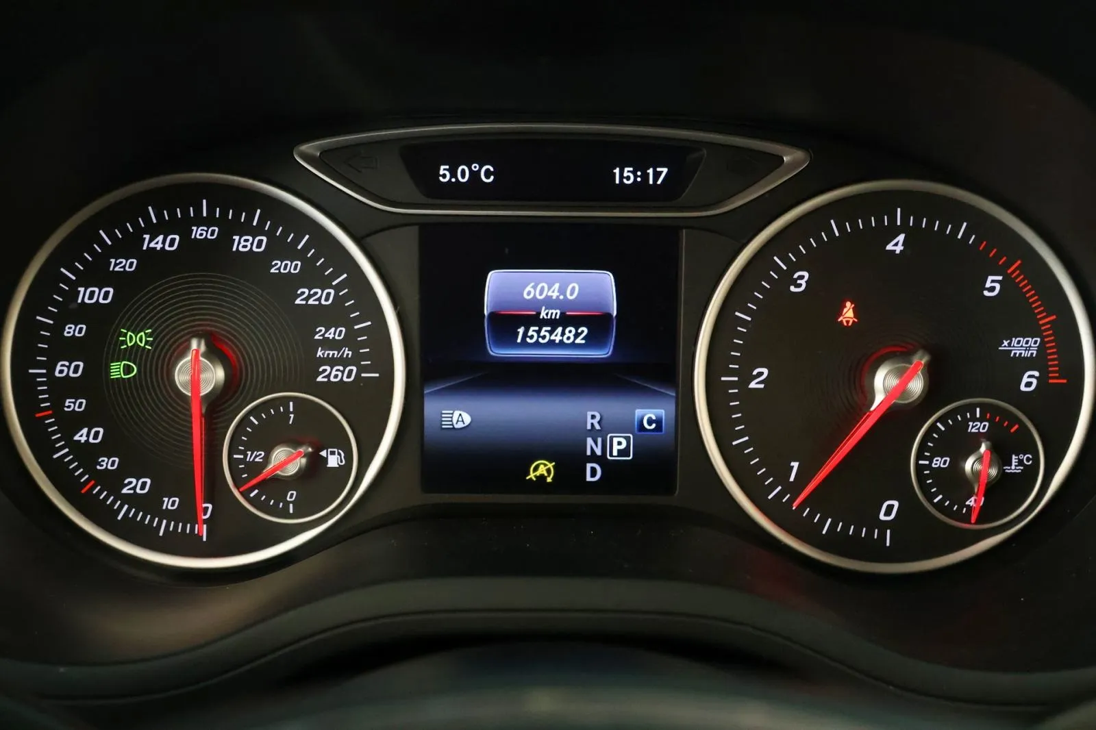 mercedes-benz b 200d 7g-dct urban 136km full led navi kamera - slika 11