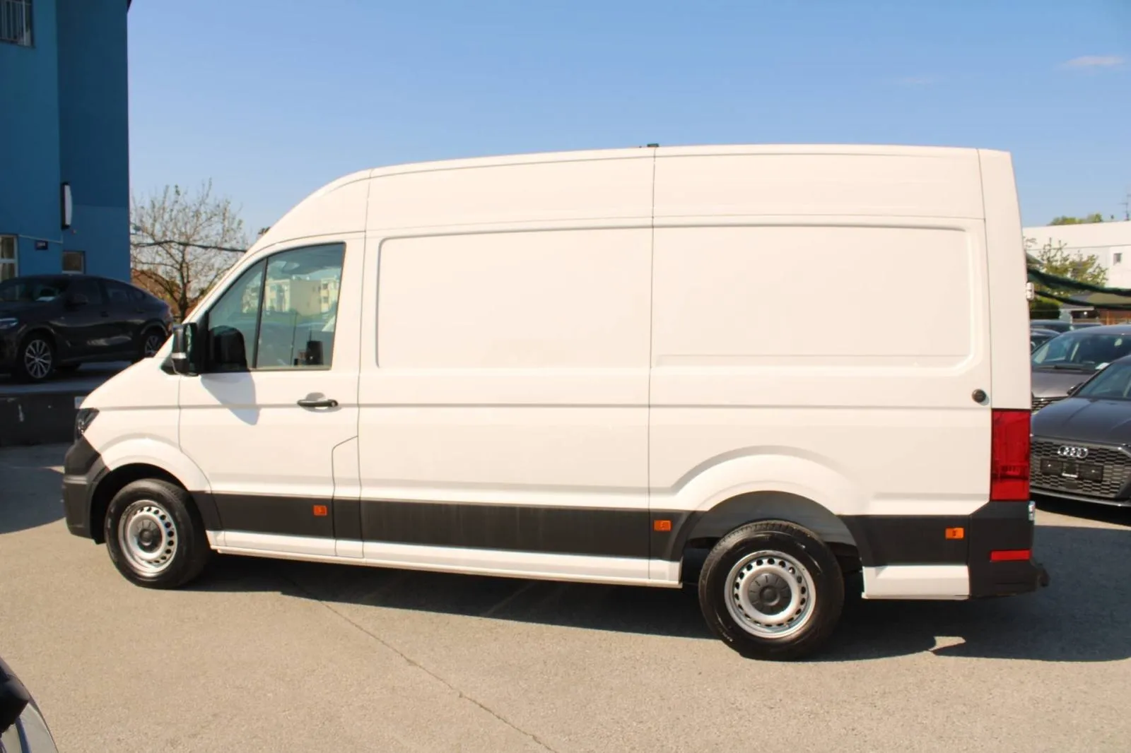 vw crafter 2.0 tdi l3h3 140ks *kamera*, 2024 god. - slika 6