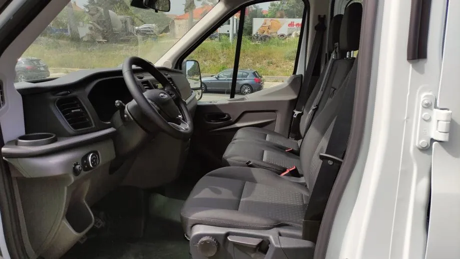 ford transit d.cab šasija 350 e l4 rwd 2.0 tdci, 2023 god. - slika 6