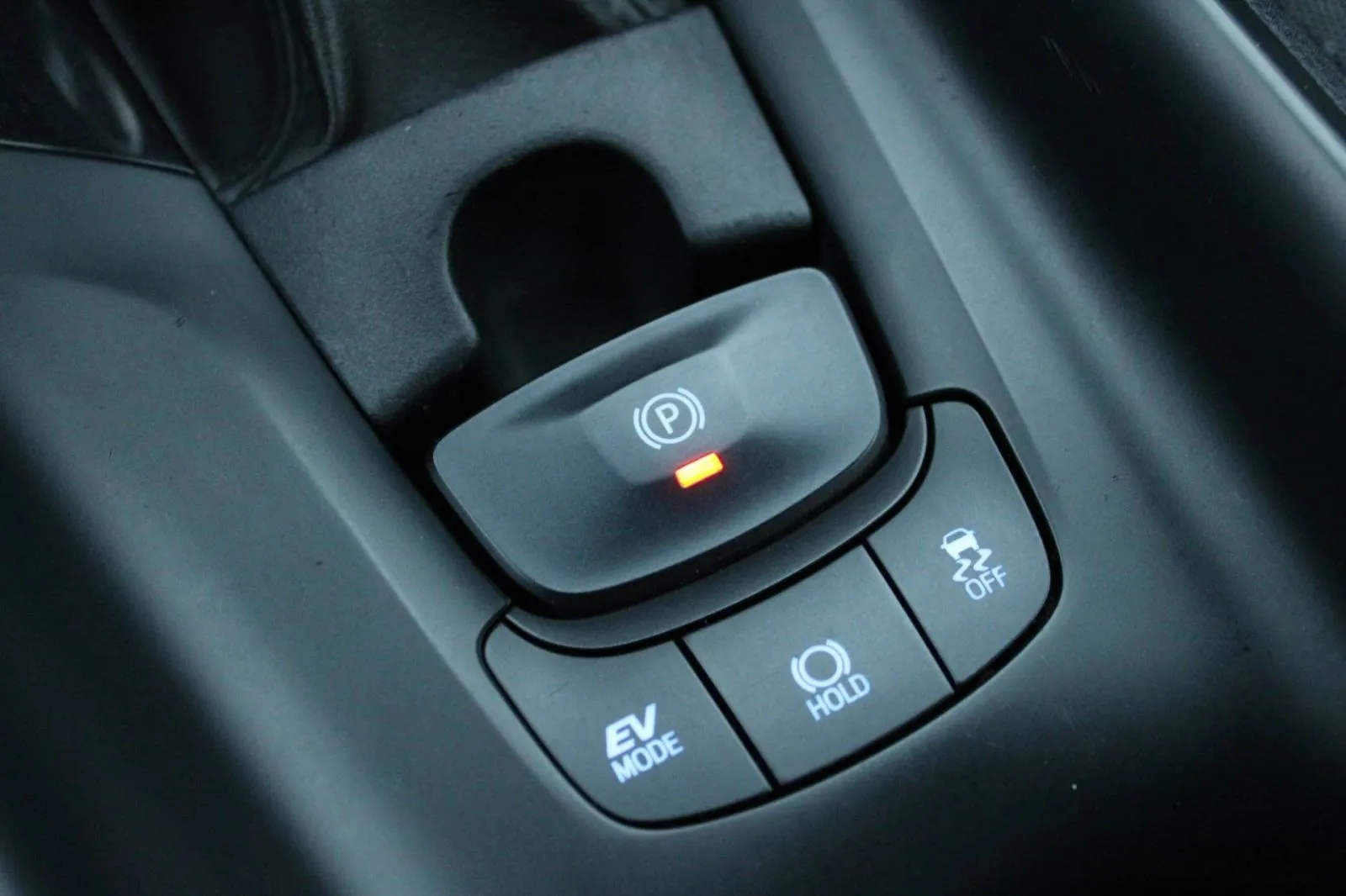 toyota c-hr 1.8 hybrid automatik *led, navigacija, kamera* - slika 20
