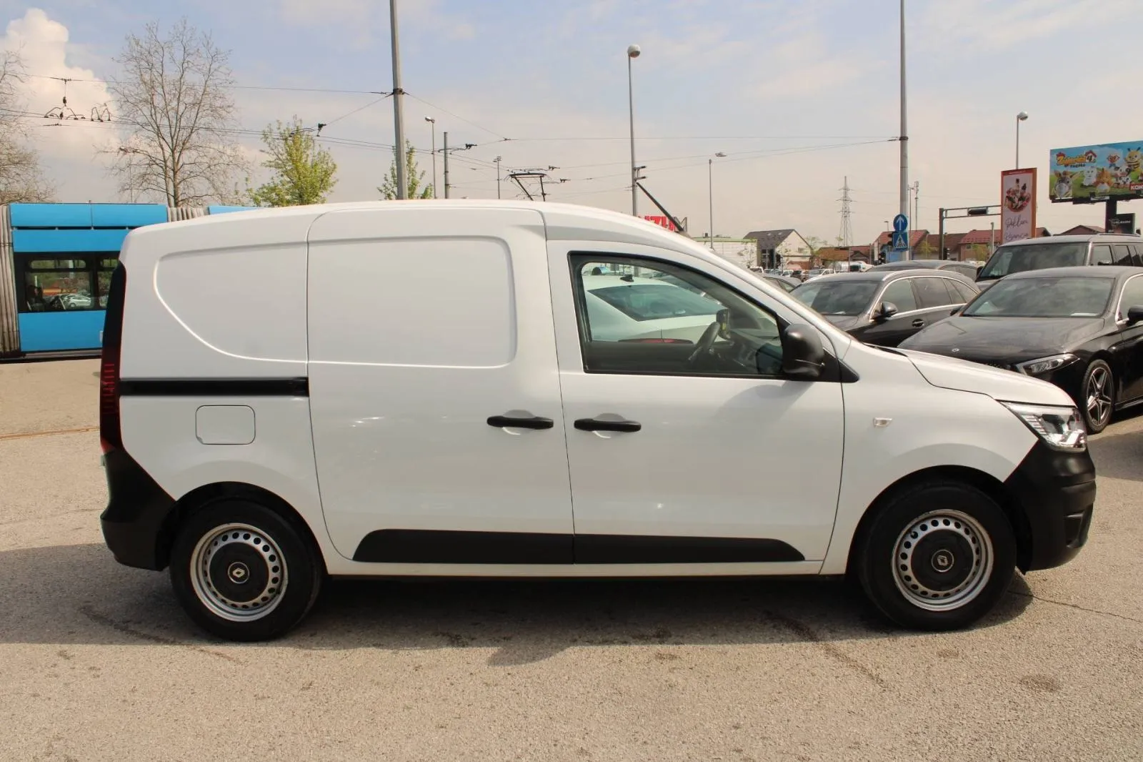 renault kangoo express 1.5 dci *navigacija*, 2023 god. - slika 4