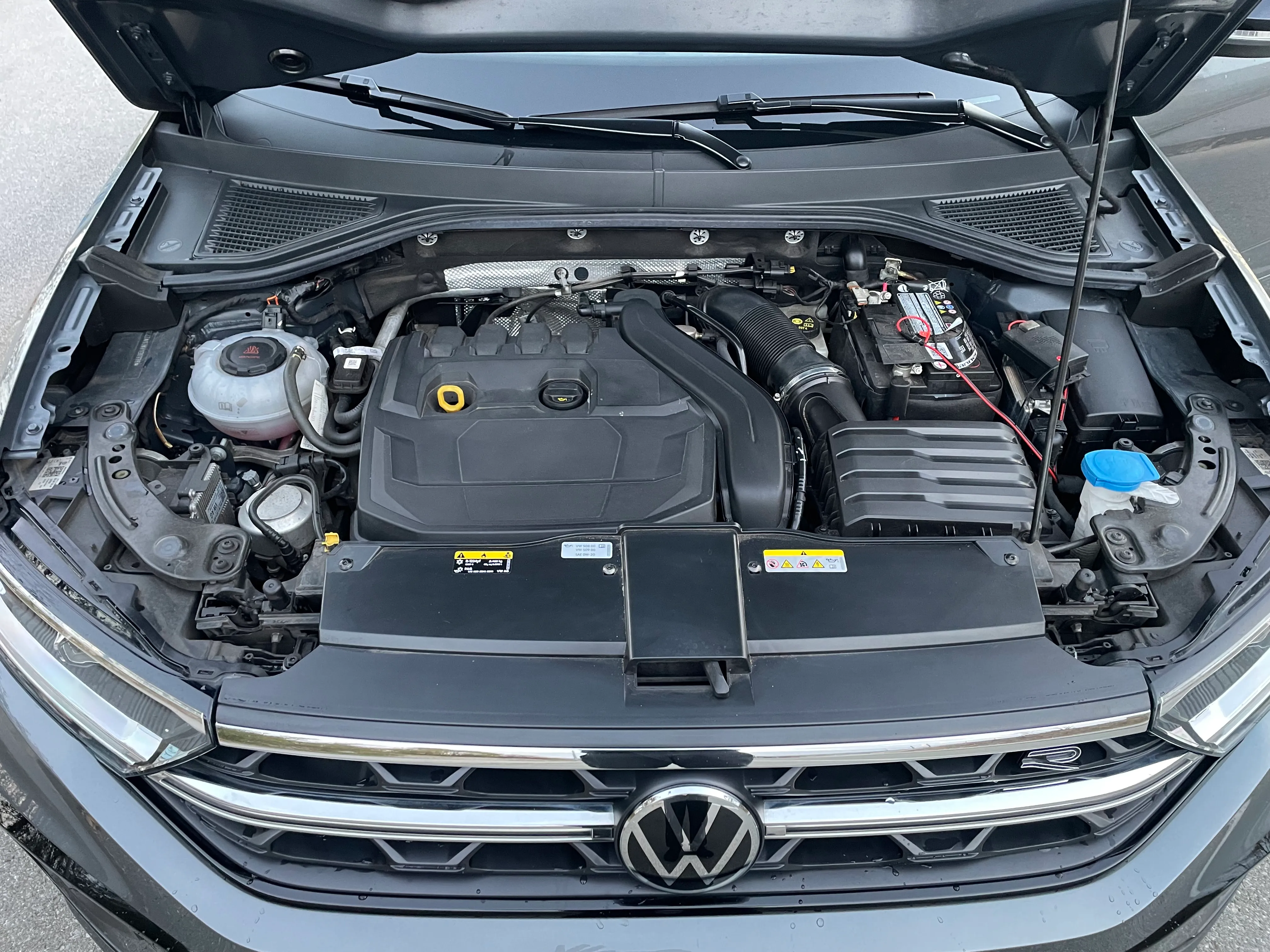 vw t-roc 1.5 tsi,dsg,r-line,black,matrix,iq,kamera - slika 8