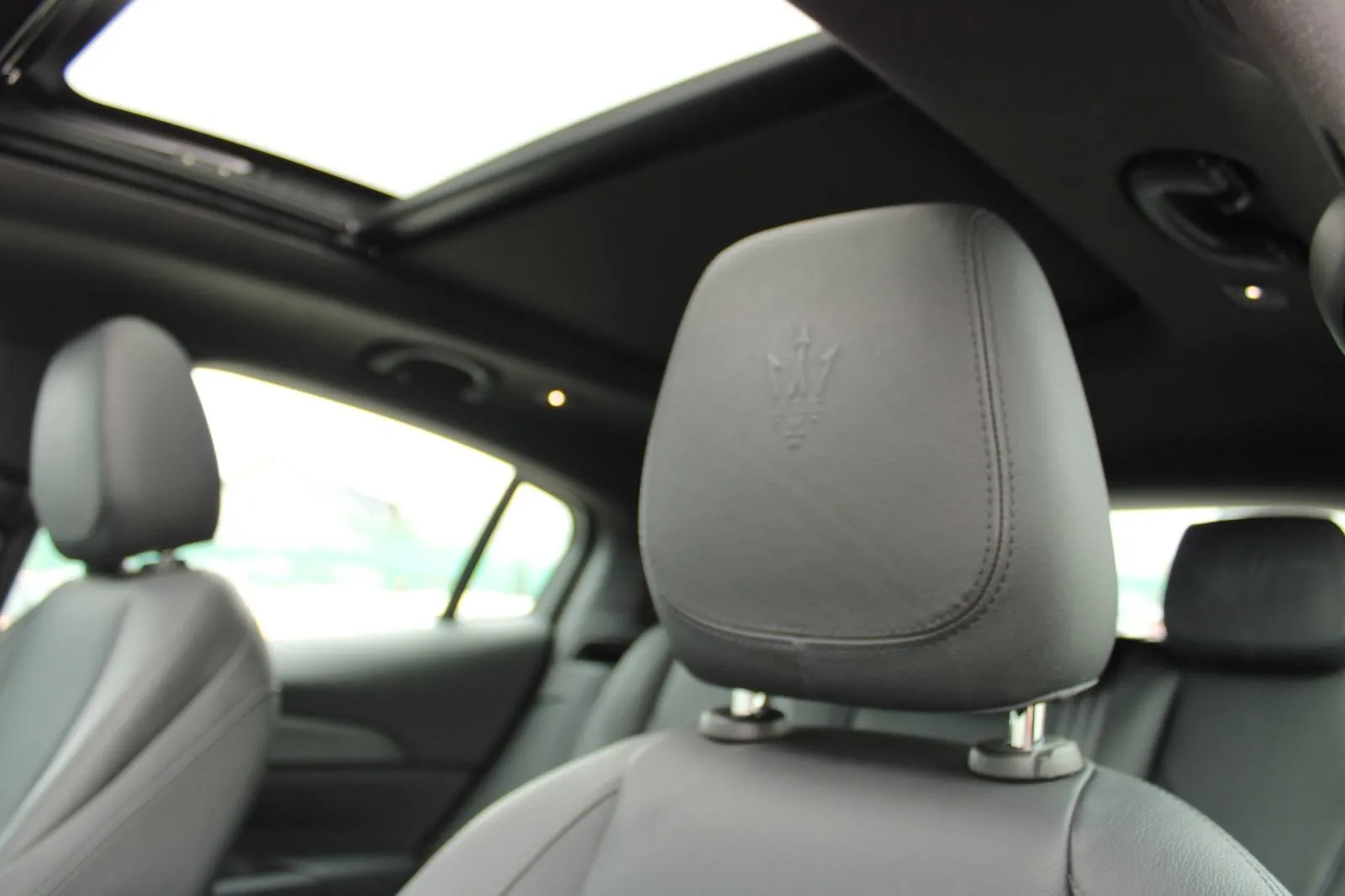 maserati grecale gt q4 automatik *panorama, led, kamera* - slika 22