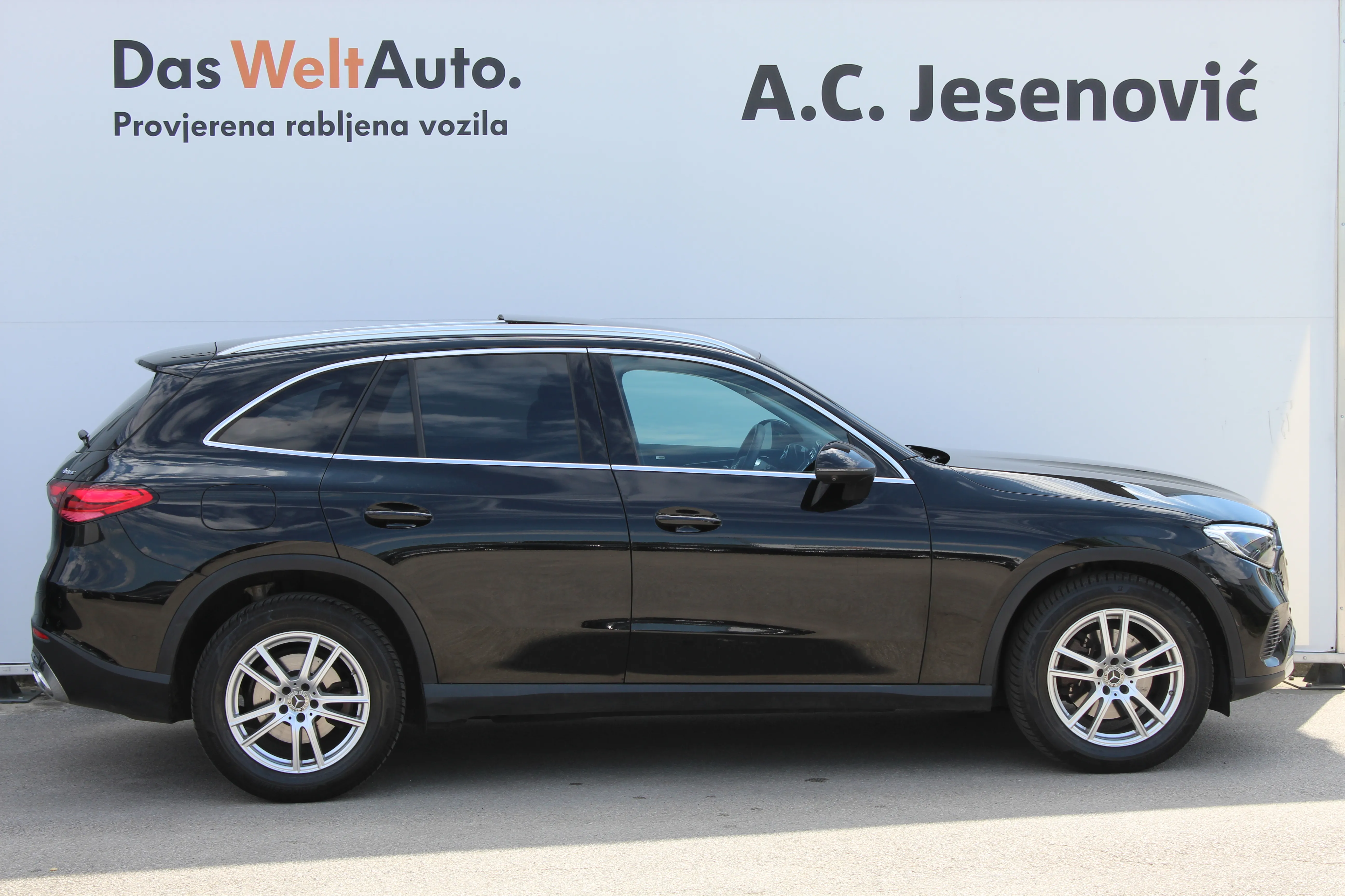 13194 mercedes-benz glc 220d 4matic avantgarde aut. - slika 4