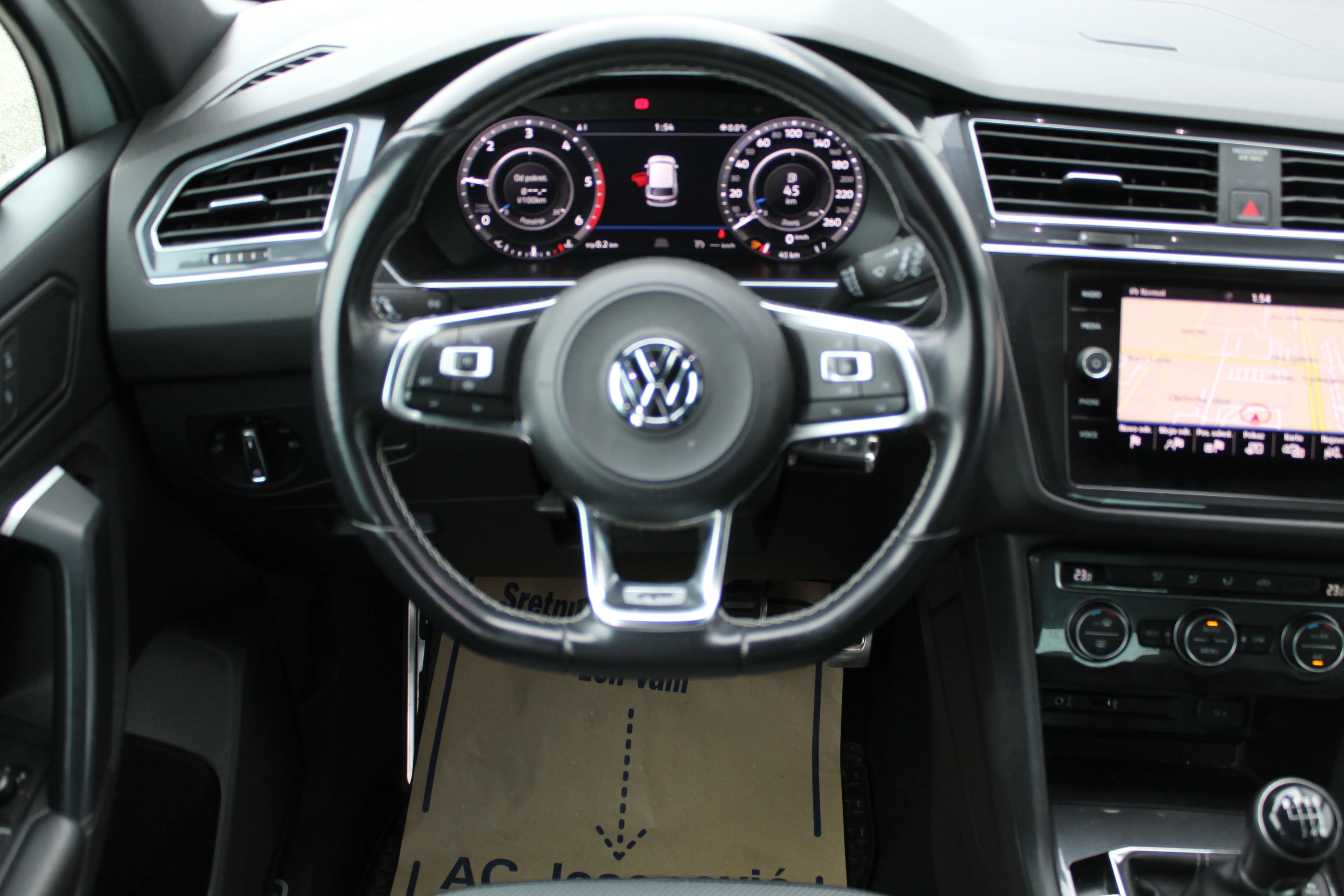 12972 tiguan 2.0 tdi highline + r-line paket - slika 10