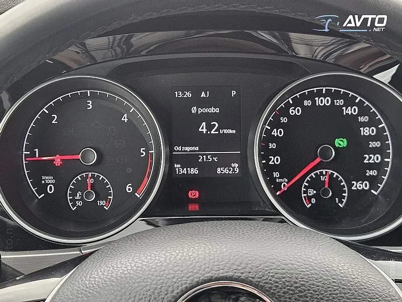 volkswagen touran 2.0 tdi comfortline dsg - slika 10