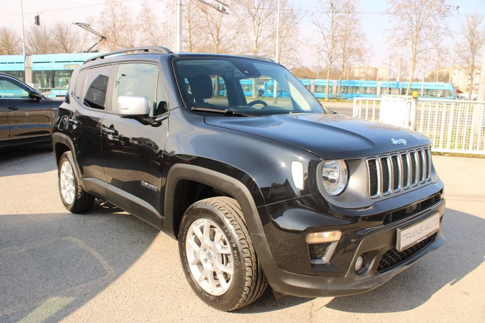 jeep renegade 1.3 t4 phev limited 4x4 automatik - slika 3