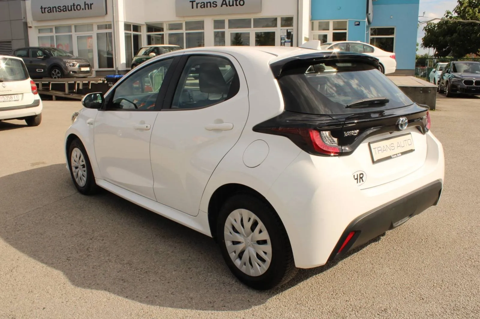 toyot yaris 1.5 hybrid automatik *kamera* - slika 7