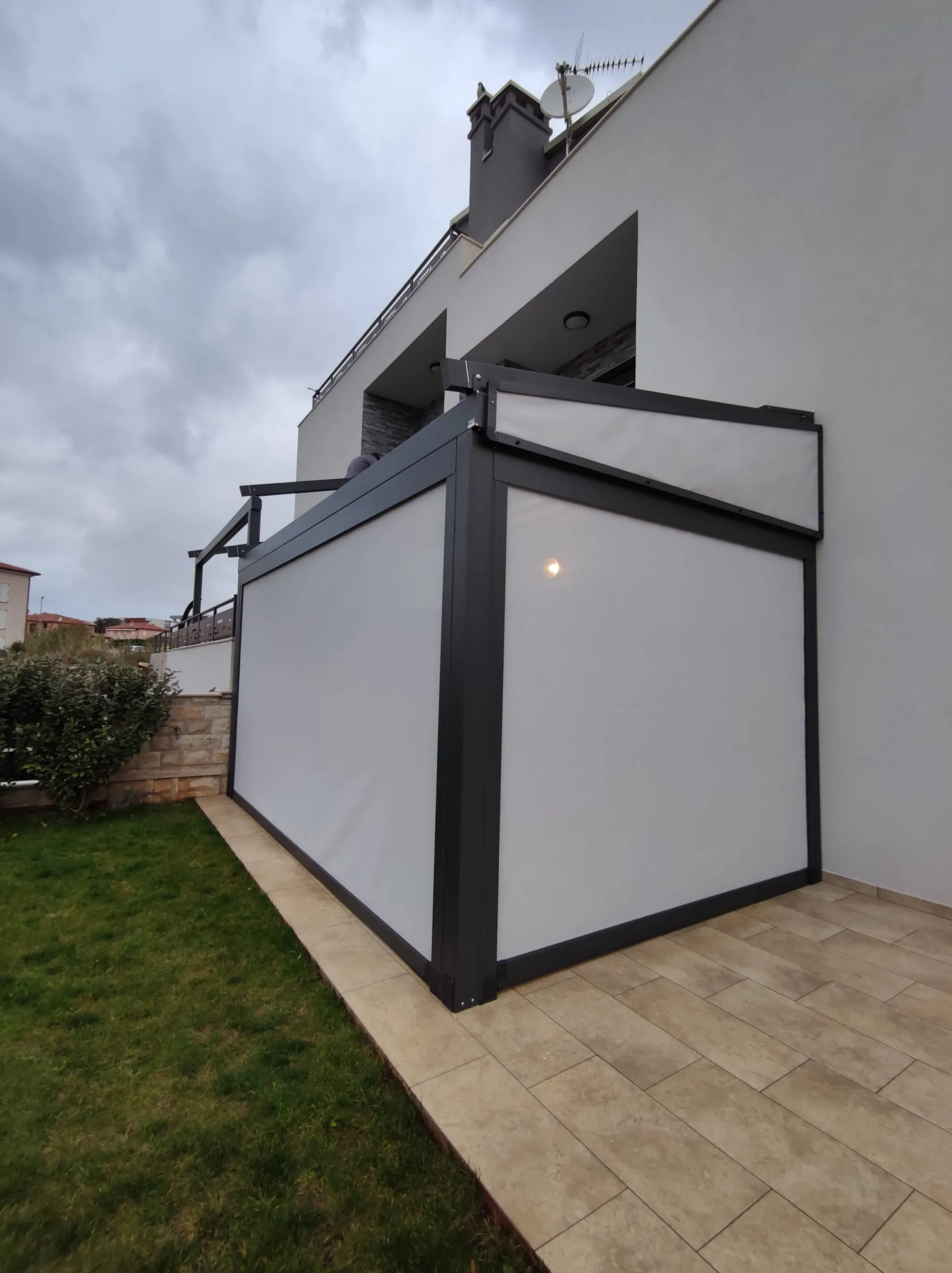 ravna tenda screen elektromotor - slika 7