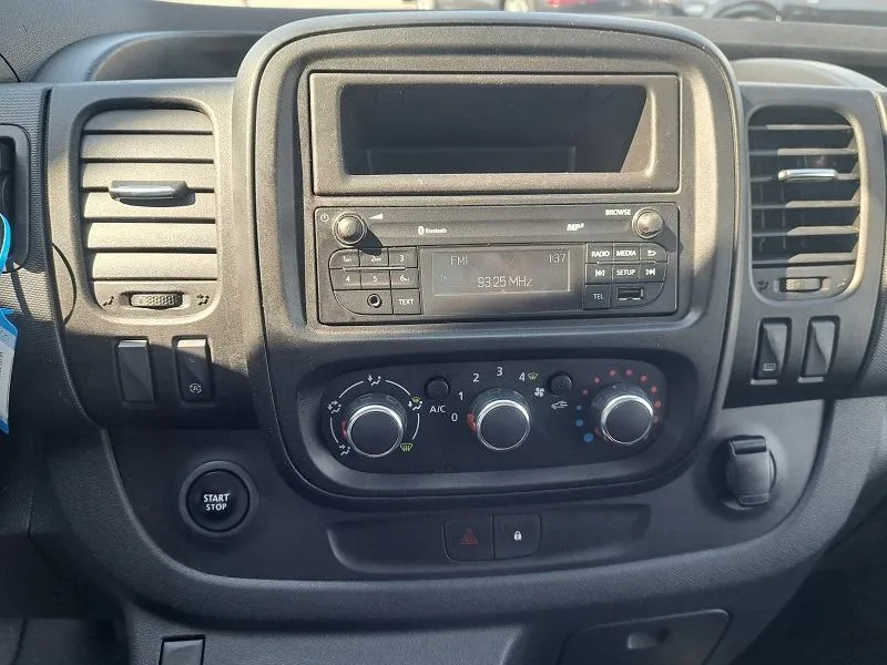renault trafic 2.0 dci*120ks*klima*park.kamera* - slika 15