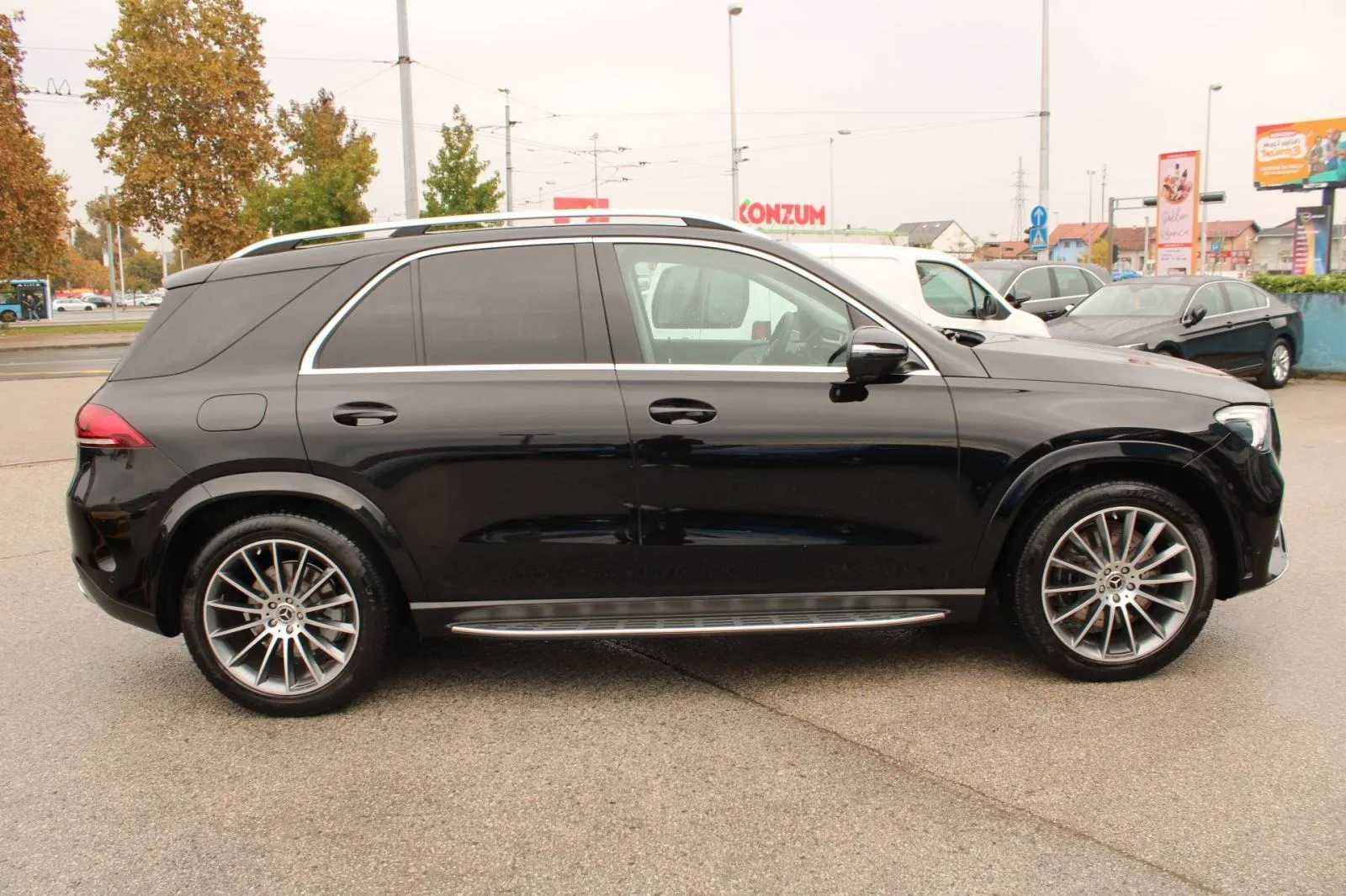 mercedes-benz gle 350de 4matic amg *panorama, led, kamera* - slika 4