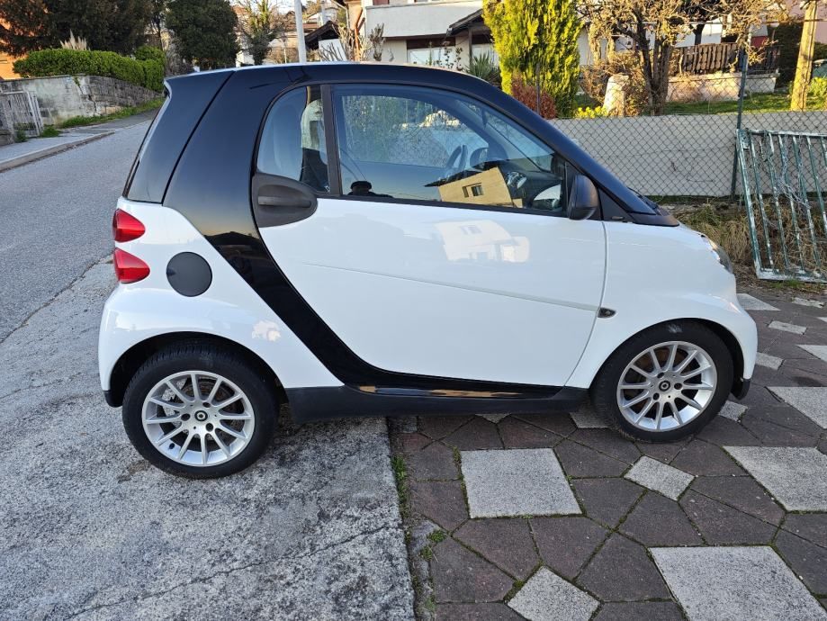 smart fortwo coupe pulse softip automatik - slika 8