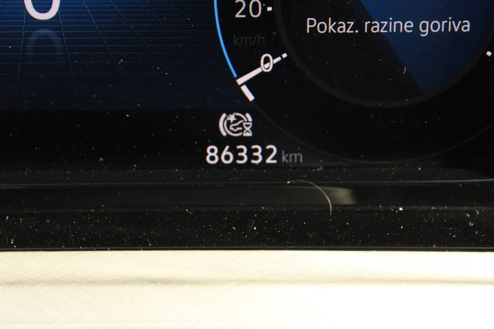 vw golf viii 1.0 etsi dsg - slika 10