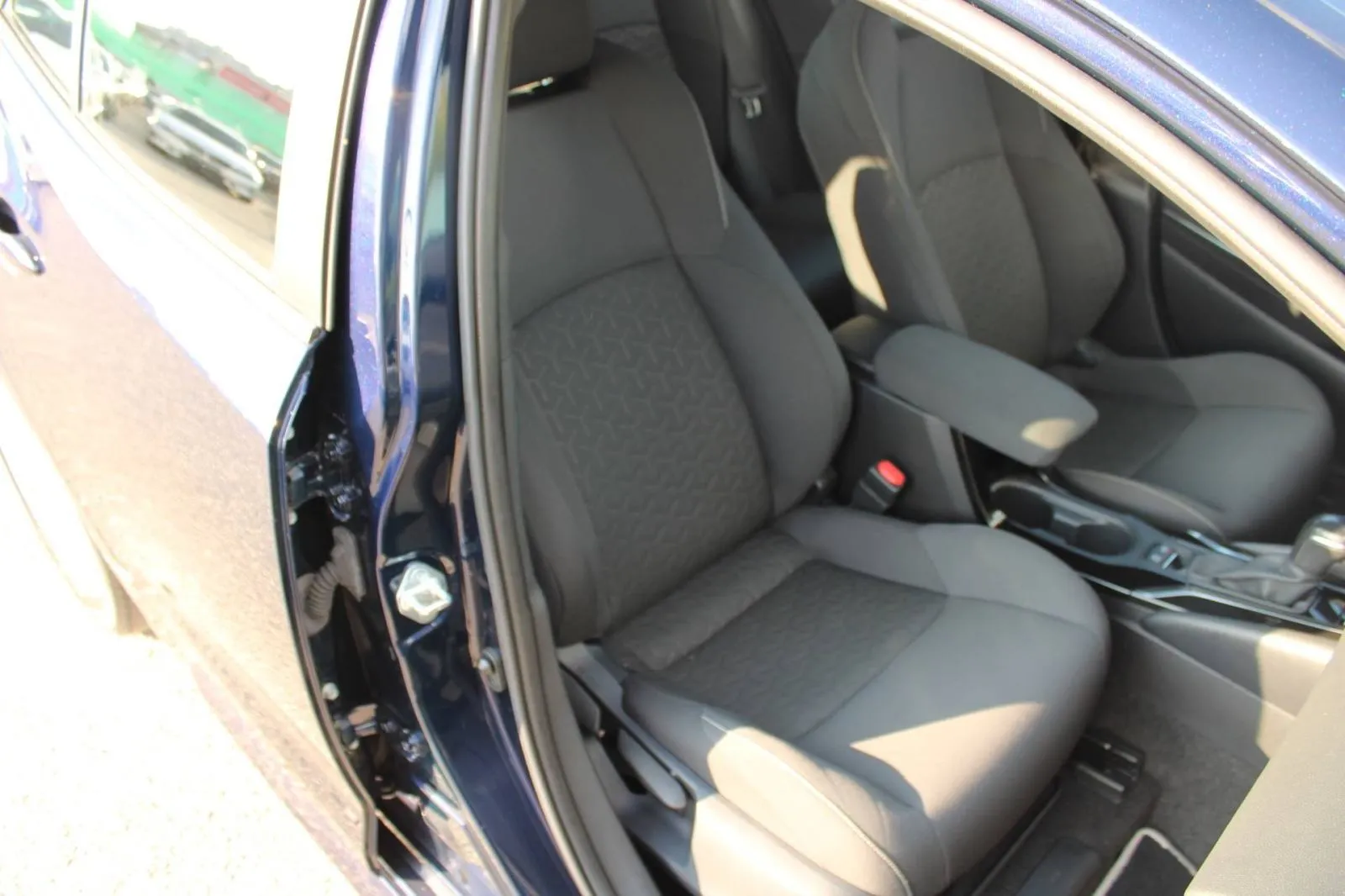toyota corolla 1.8 hybrid automatik *navigacija,kamera* - slika 10