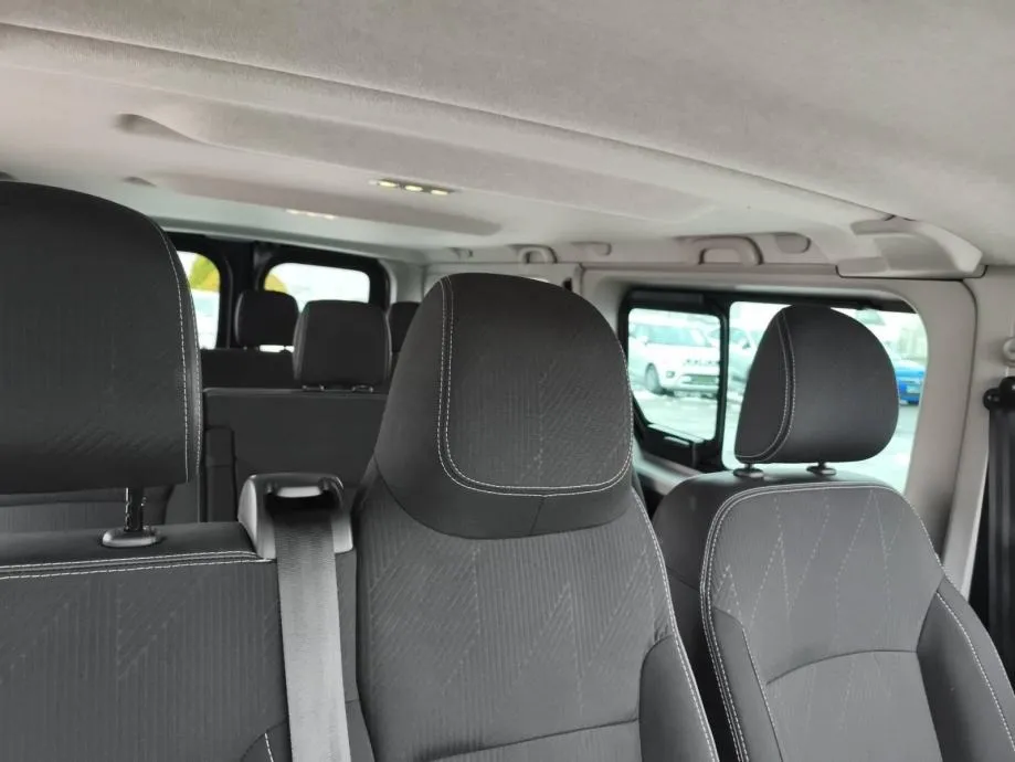 renault traffic passenger grand intens dci 170 automatik - slika 19