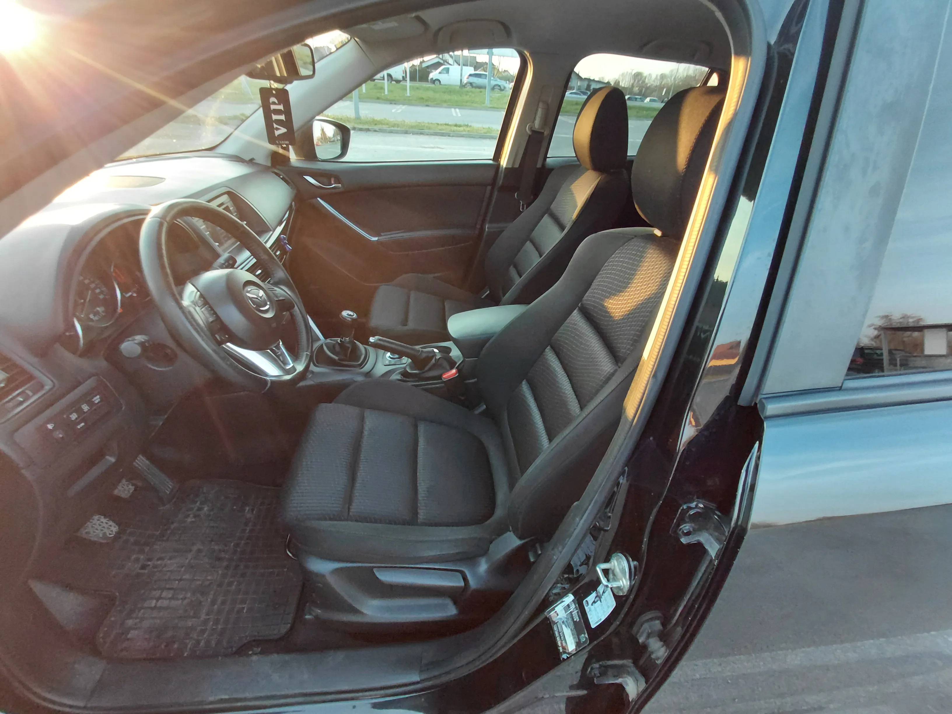 mazda cx5 2.2 /140 000km / registriran 04.05.2027. kuka, servis - slika 9