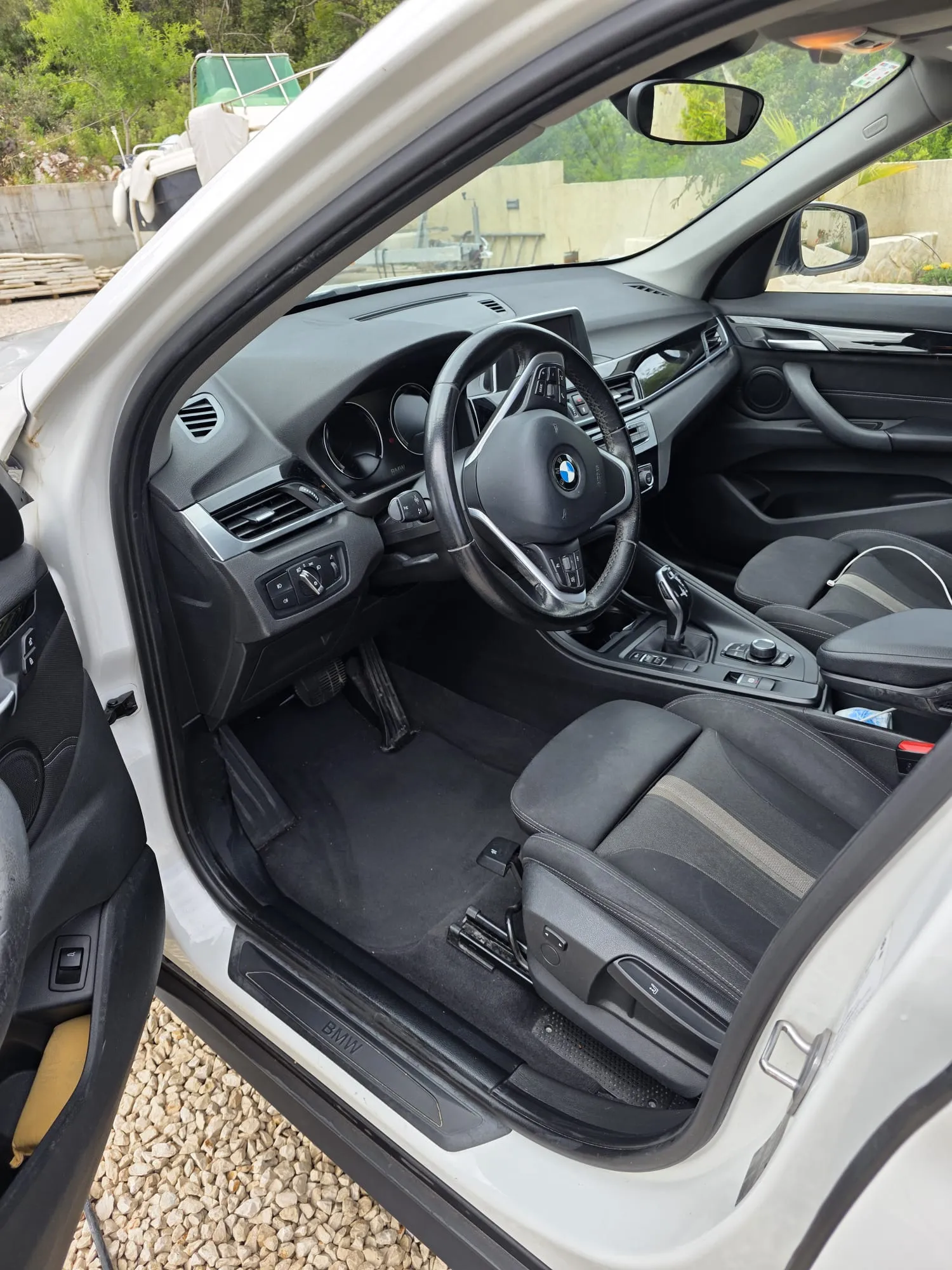 bmw x1 sdrive18d automatik - slika 12