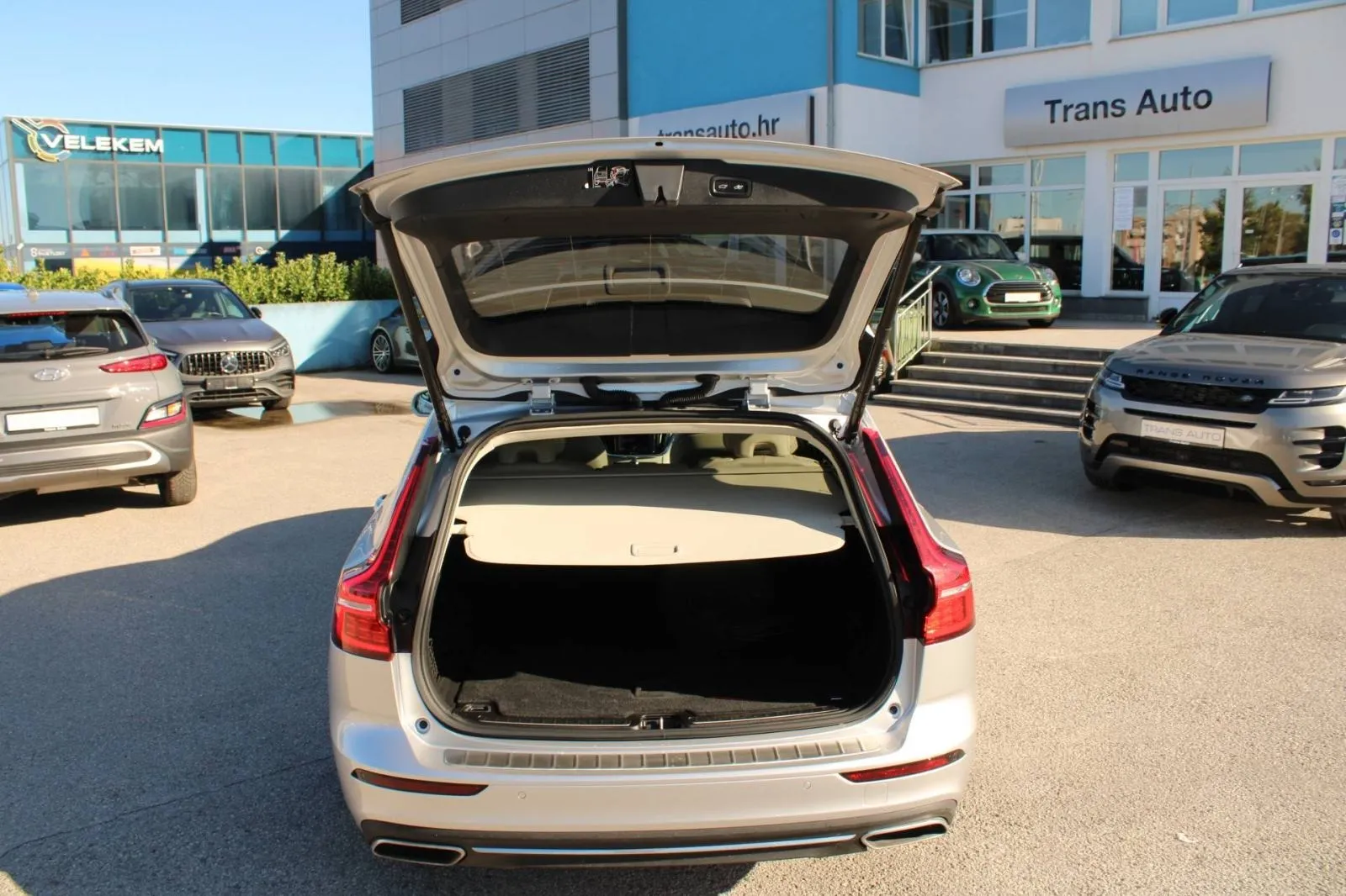 volvo v60 t6 awd recharge inscription *led, navigacija, kamera* - slika 9