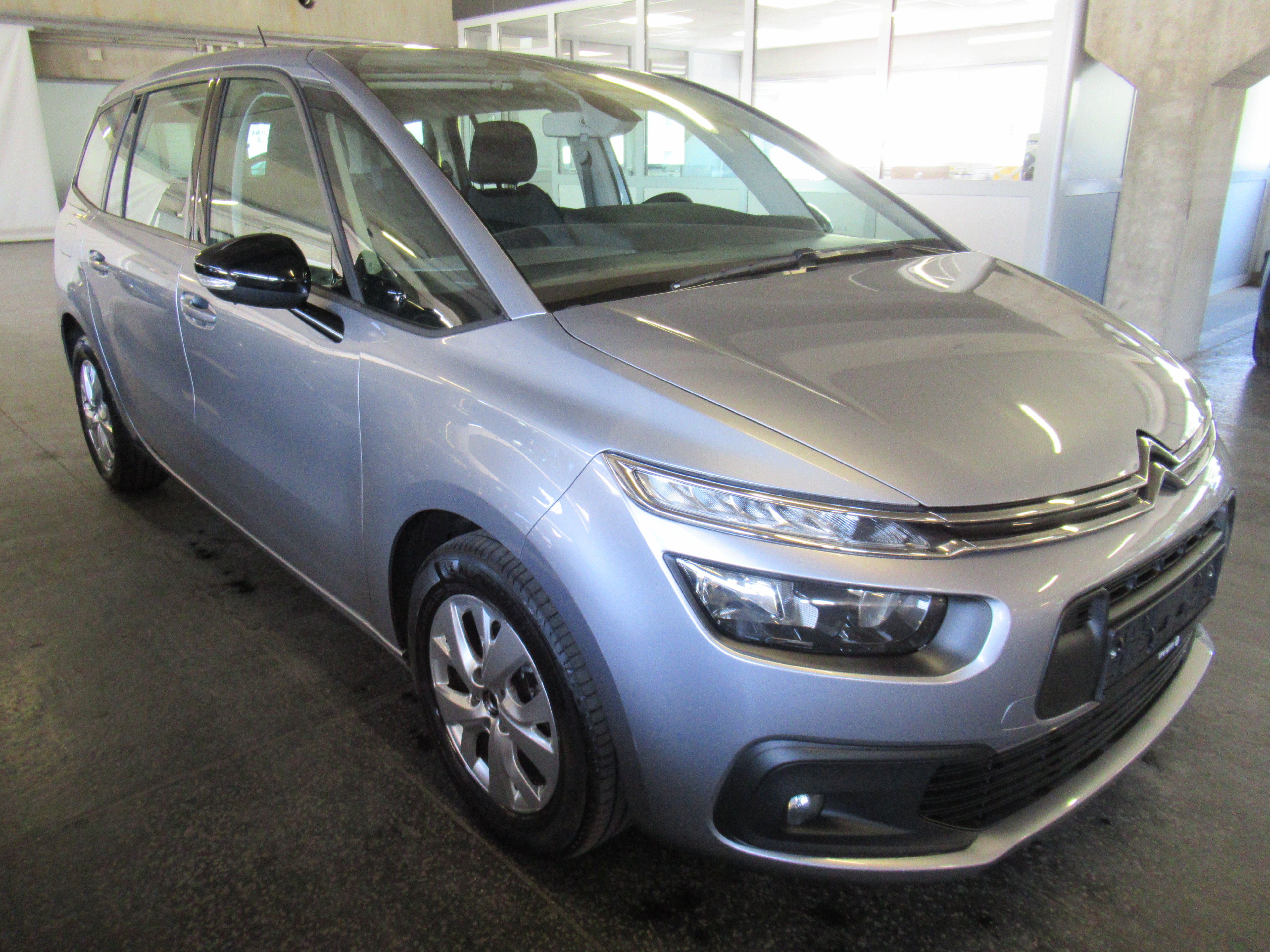 citroen c4 grand space tourer 130 km, 7 sjedala, navi - slika 6
