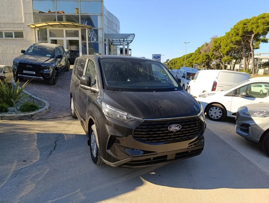 ford tourneo custom 2.0 tdci swb 136 ks - slika 2