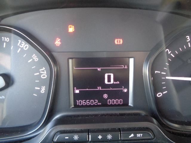 citroen jumpy furgon 2,0 b-hdi l3; klima; tempoamt; pdc; bluetooth - slika 9