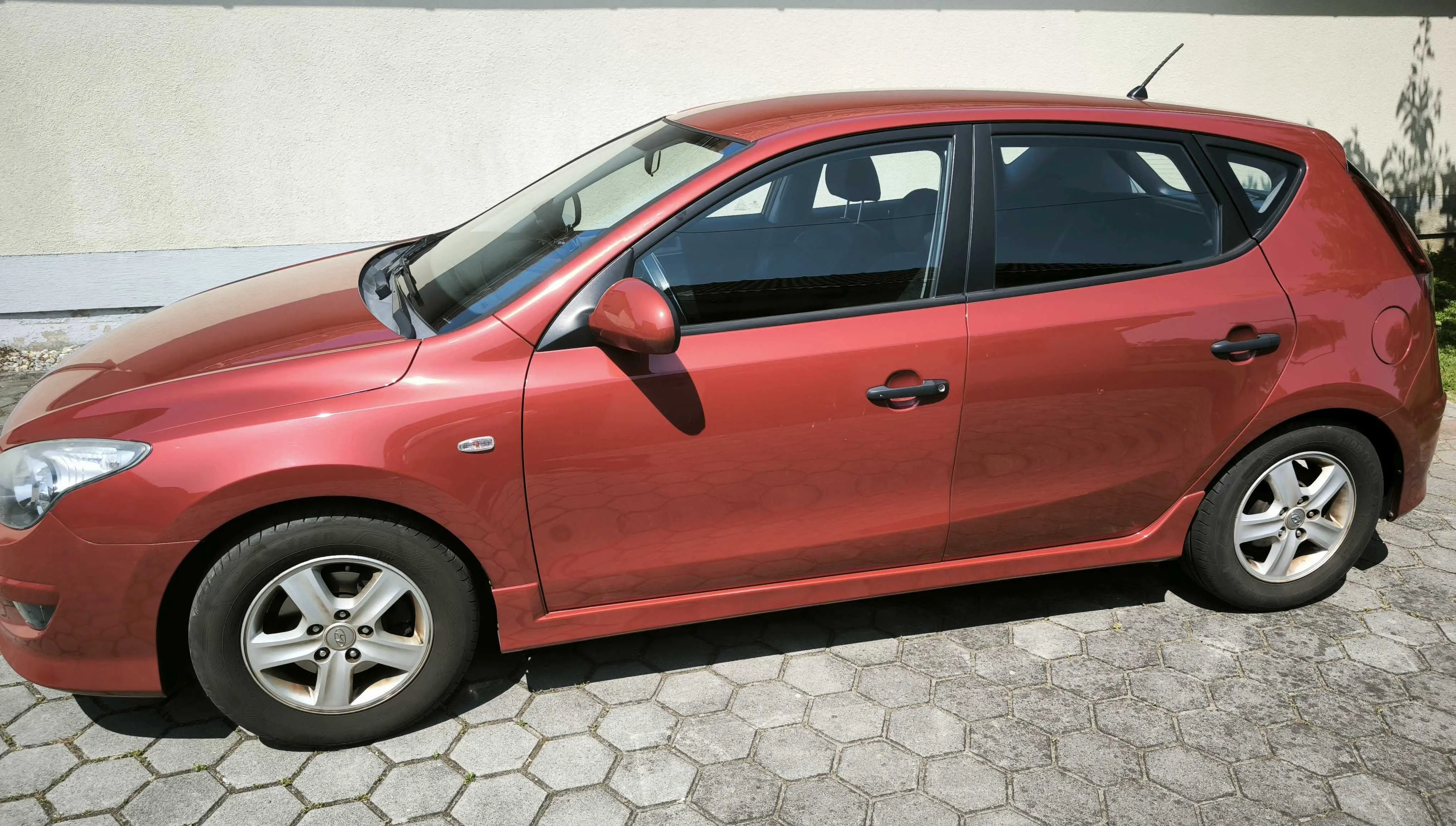 hyundai i30 1,4 dohc - slika 2