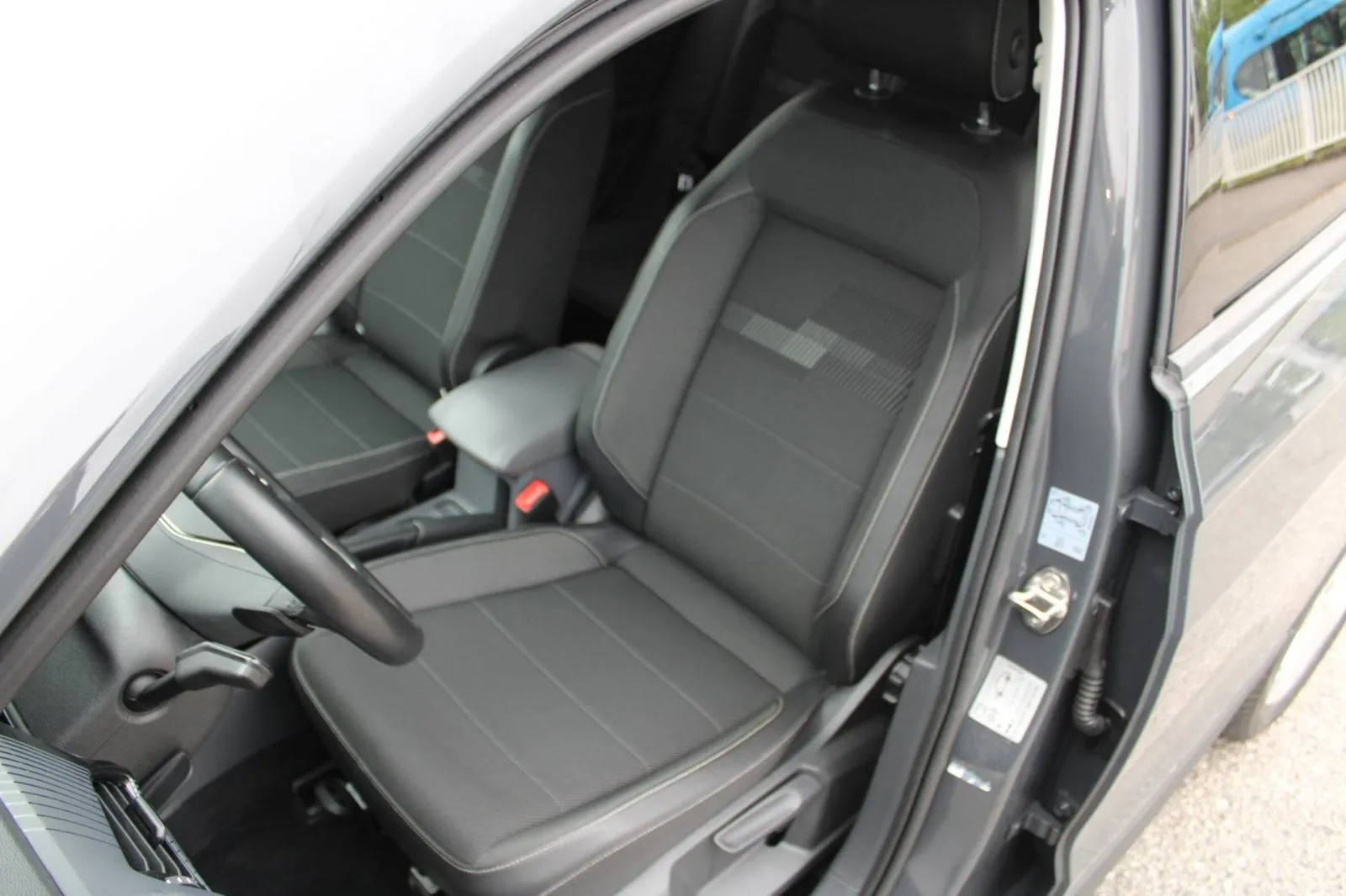vw t-cross 1.0 tsi dsg *navigacija, kamera* - slika 9