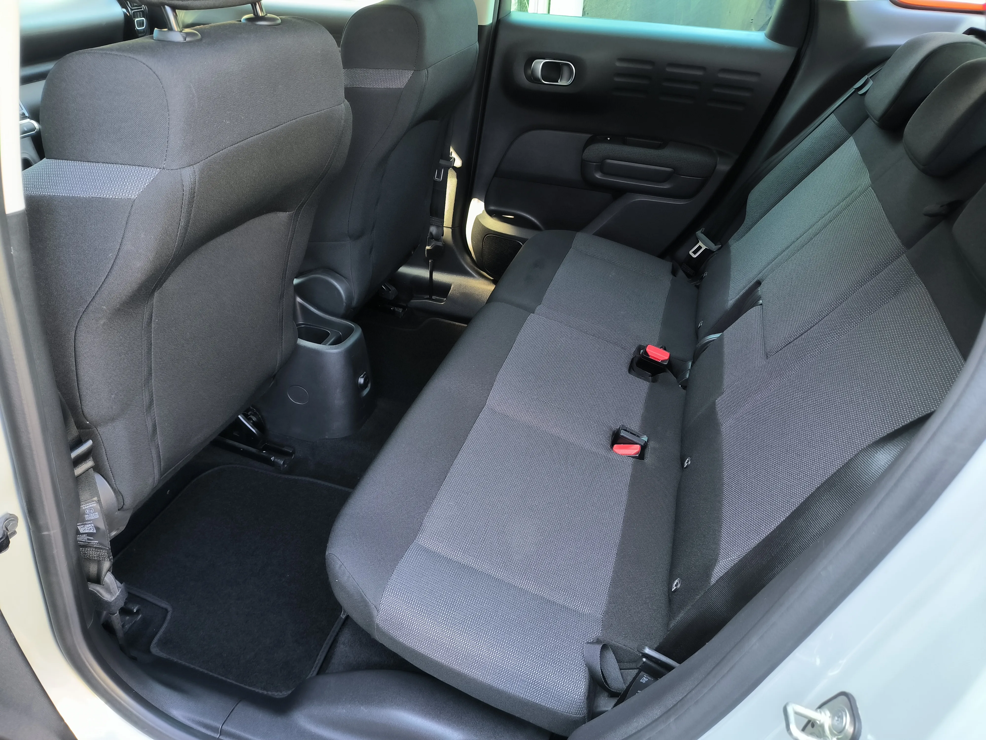 citroën c3 aircross 1,5 bluehdi, shine, servisna, jamstvo, reg. 1 god - slika 15