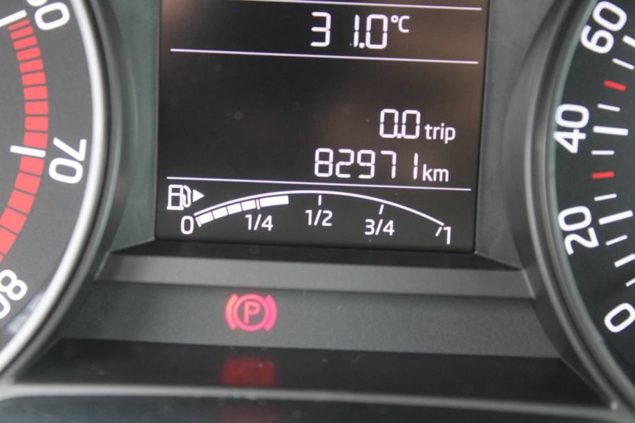 škoda fabia combi 1.0 tsi - slika 11
