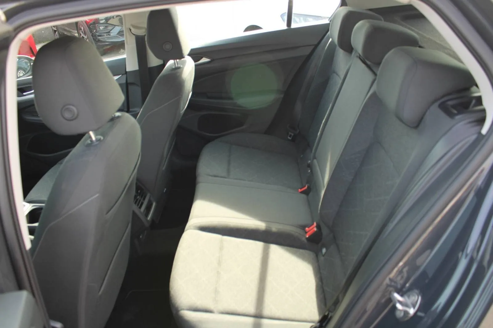 vw golf viii 1.0 etsi dsg - slika 20