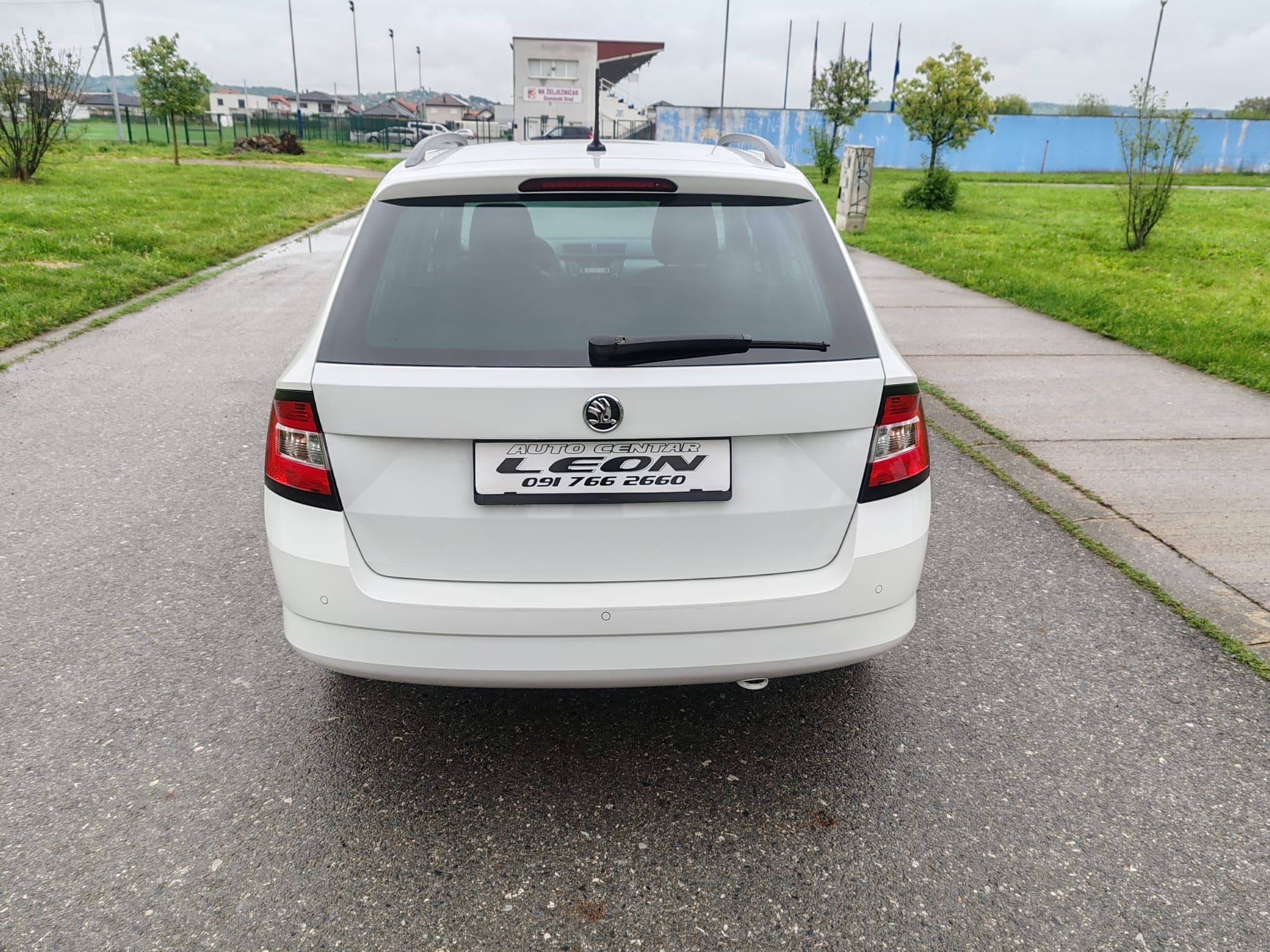 škoda fabia combi 1,4 tdi , 2015 g. 179000 - slika 5