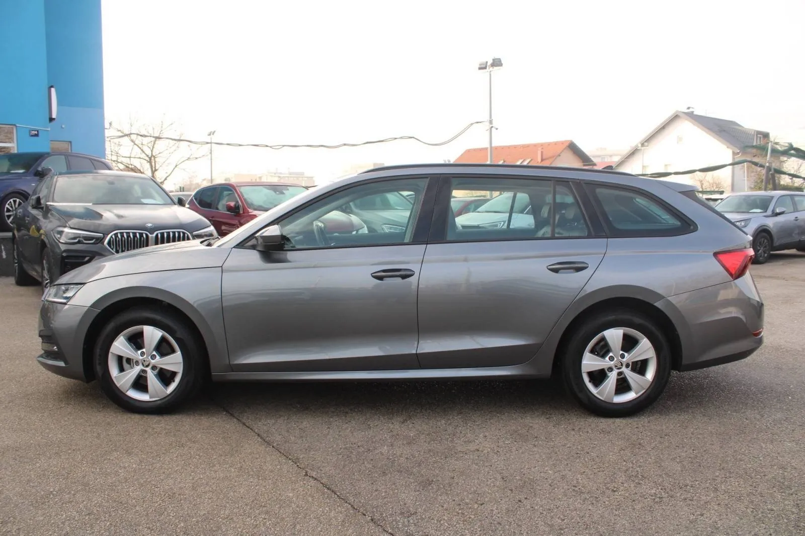 škoda octavia combi 2.0 tdi dsg 150ks *led, navigacija* - slika 8